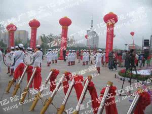軍樂隊(duì)、氣柱、彩炮
